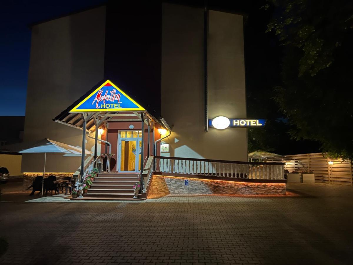 Hotel Medaillon Μαγδεβούργο Εξωτερικό φωτογραφία