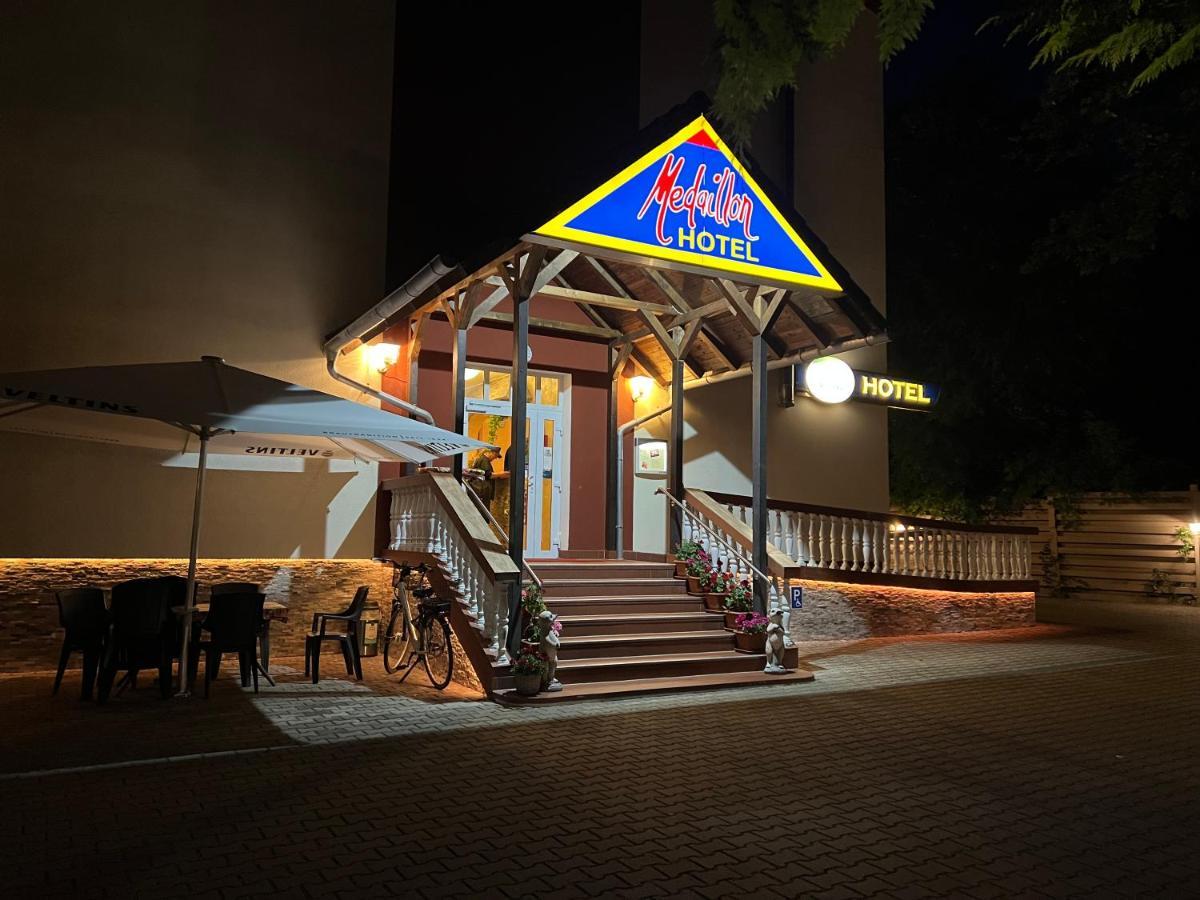 Hotel Medaillon Μαγδεβούργο Εξωτερικό φωτογραφία
