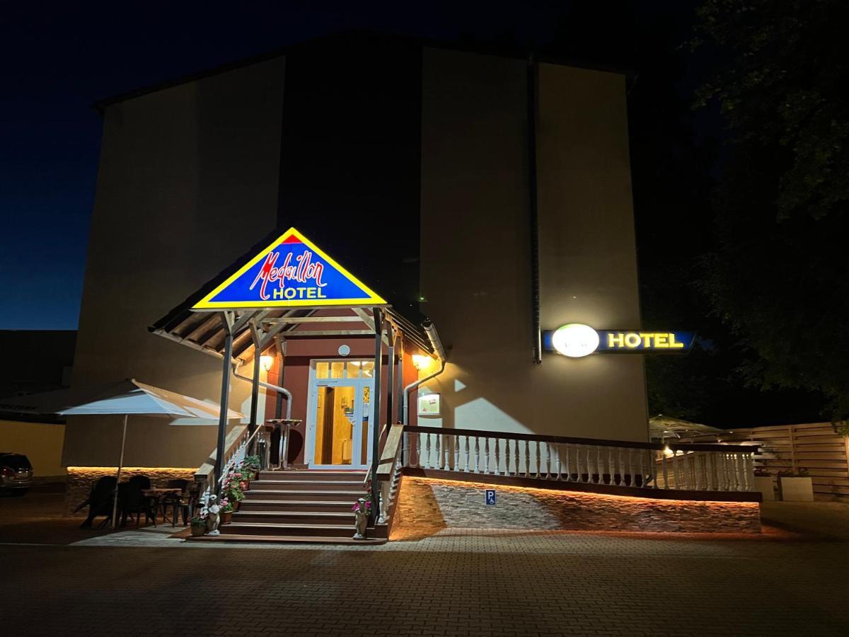 Hotel Medaillon Μαγδεβούργο Εξωτερικό φωτογραφία